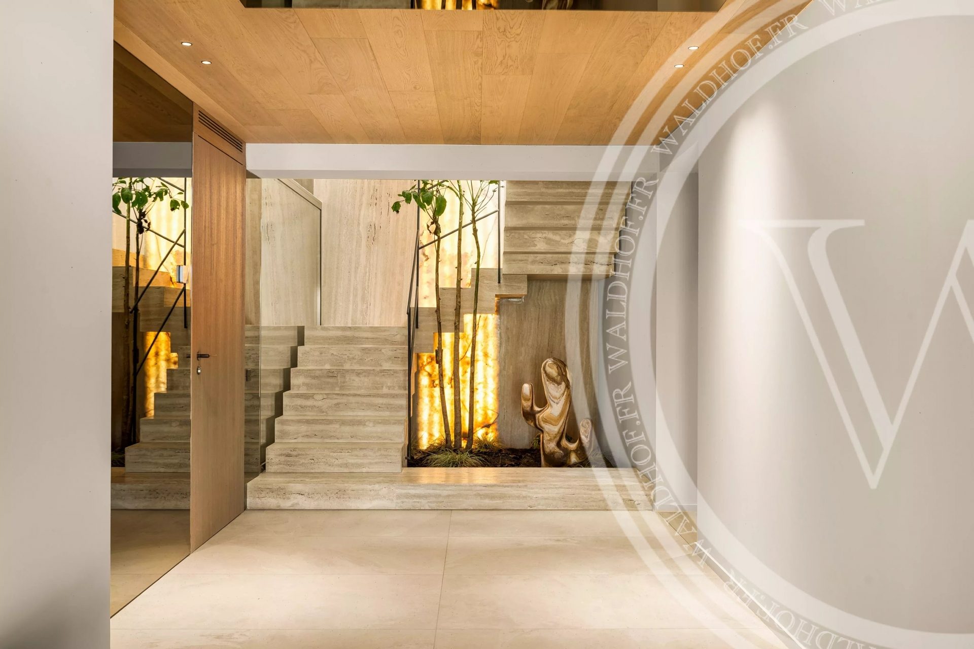 Luxury contemporary villa with sea view in Roquebrune-Cap-Martin — photo 22