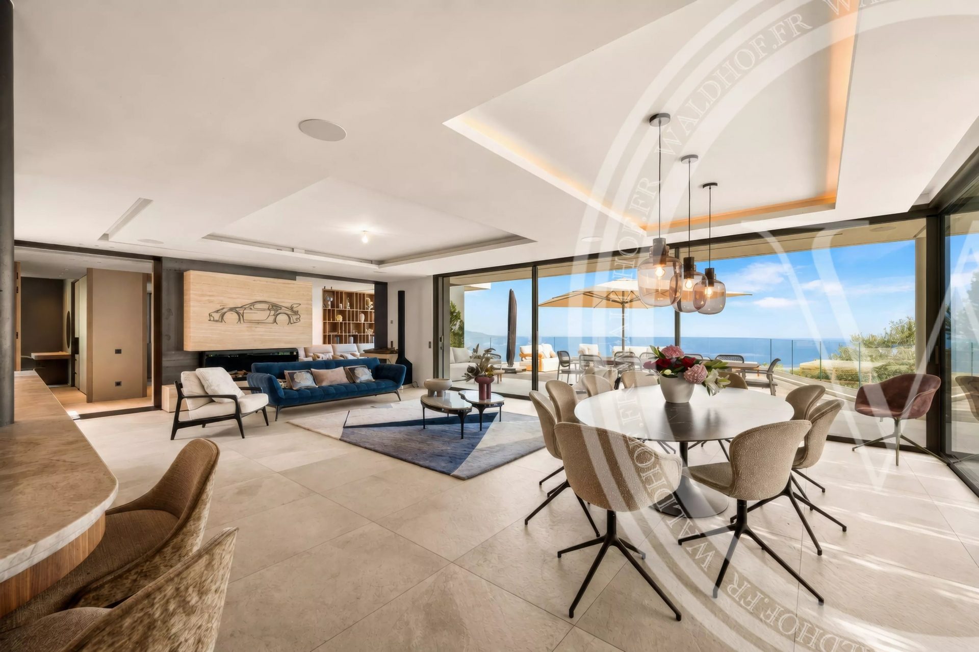 Luxury contemporary villa with sea view in Roquebrune-Cap-Martin — photo 4