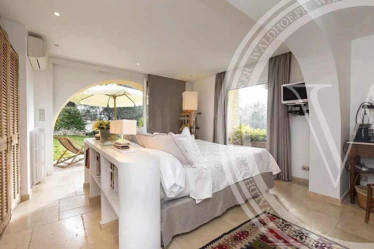 Charming stone house with panoramic sea view — photo 17