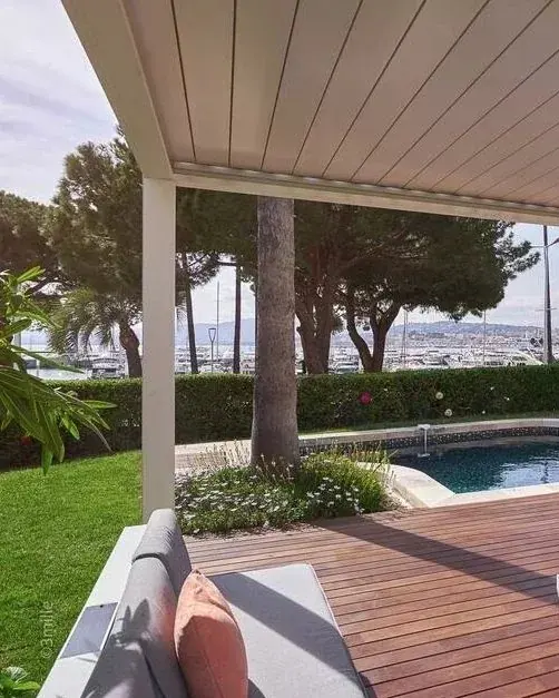 Fully renovated villa on the famous Croisette in Cannes