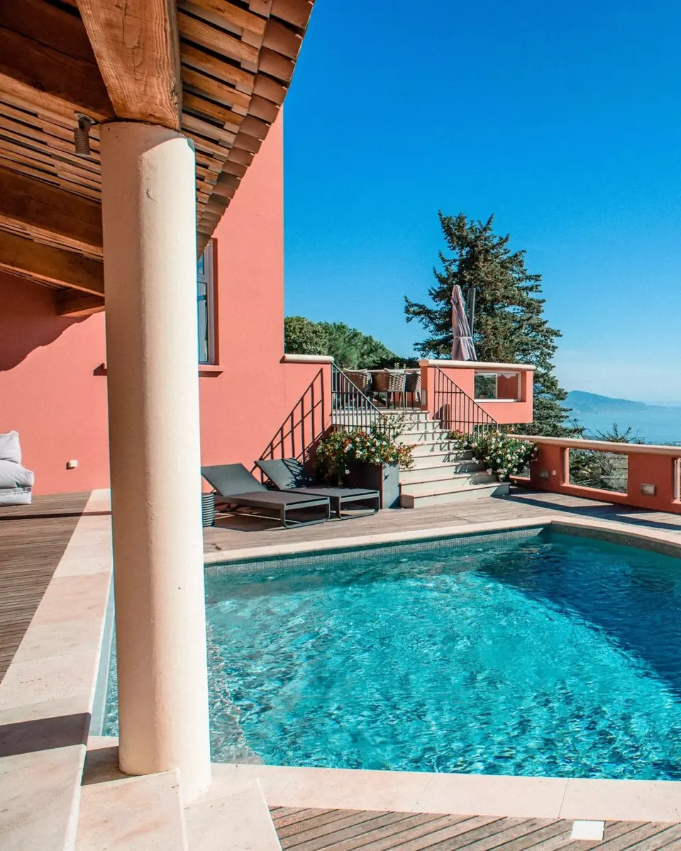 Villa with Pool and Sea View — La Turbie
