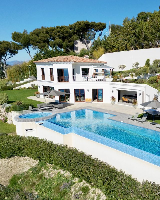 8-Bedroom Villa with Panoramic Sea View — Èze