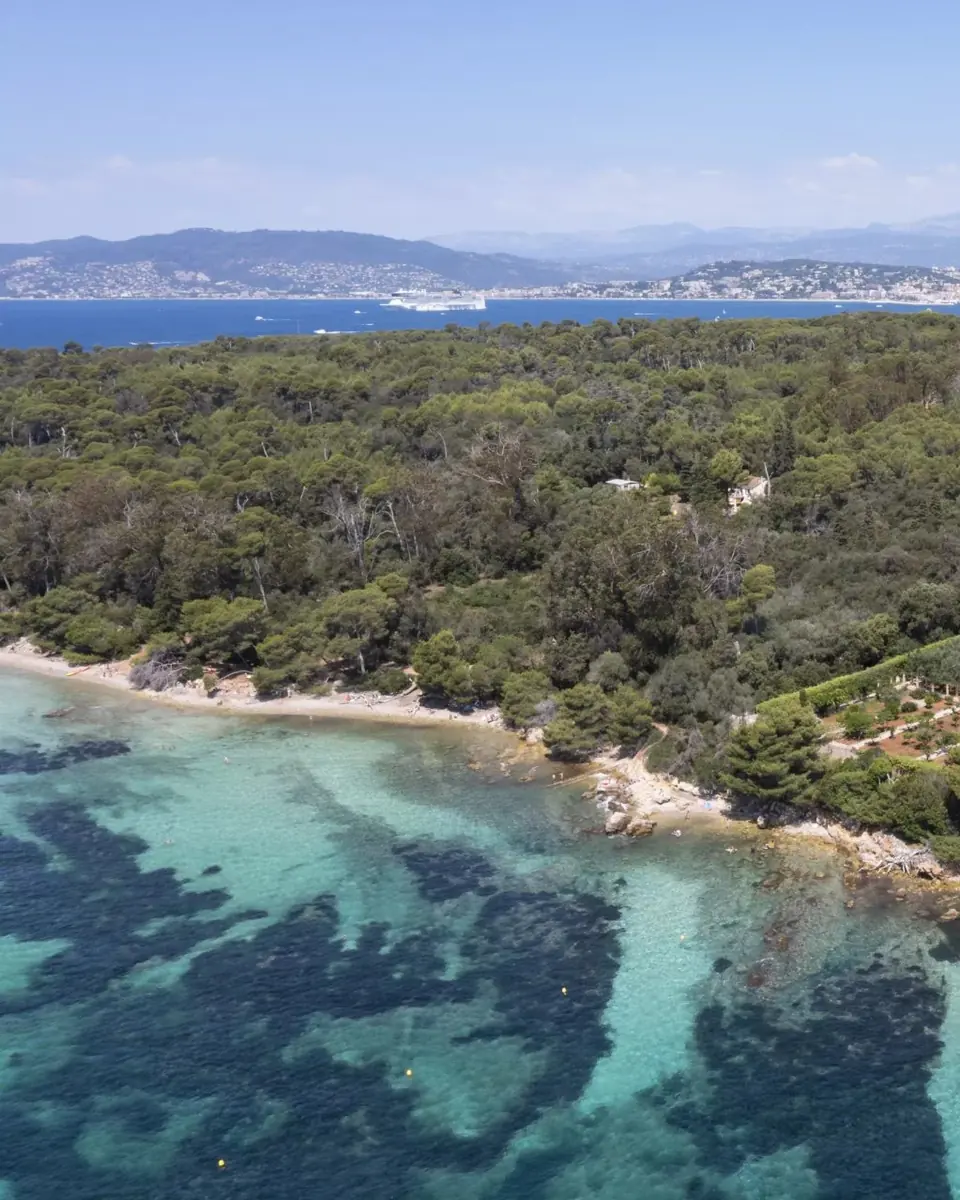 Luxury villa located on the island of Île Ste Marguerite