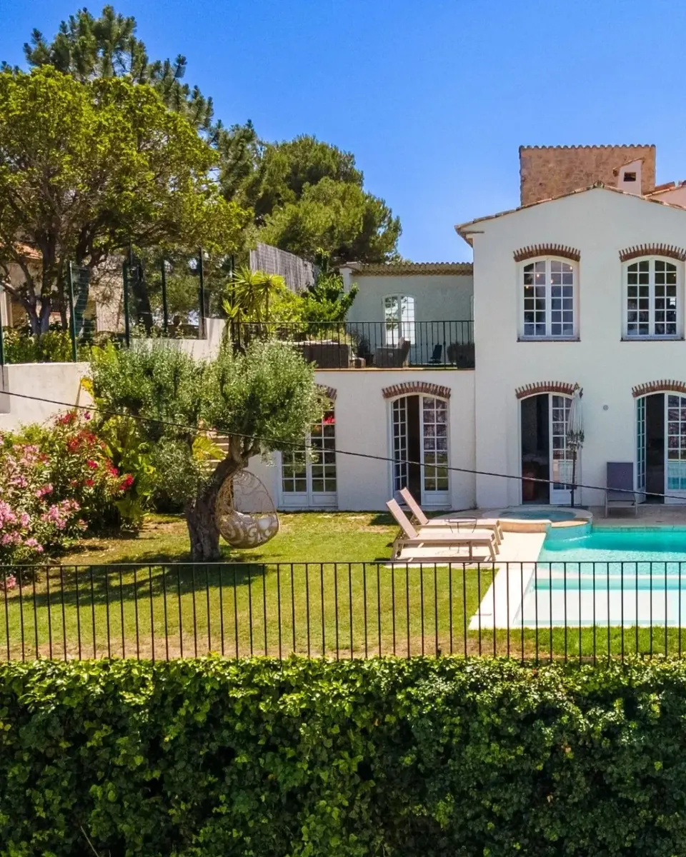 Villa 8 Bedrooms Sea View in Cannes