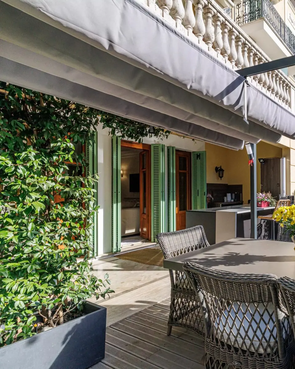 Luxury belle époque 3 bedroom apartment