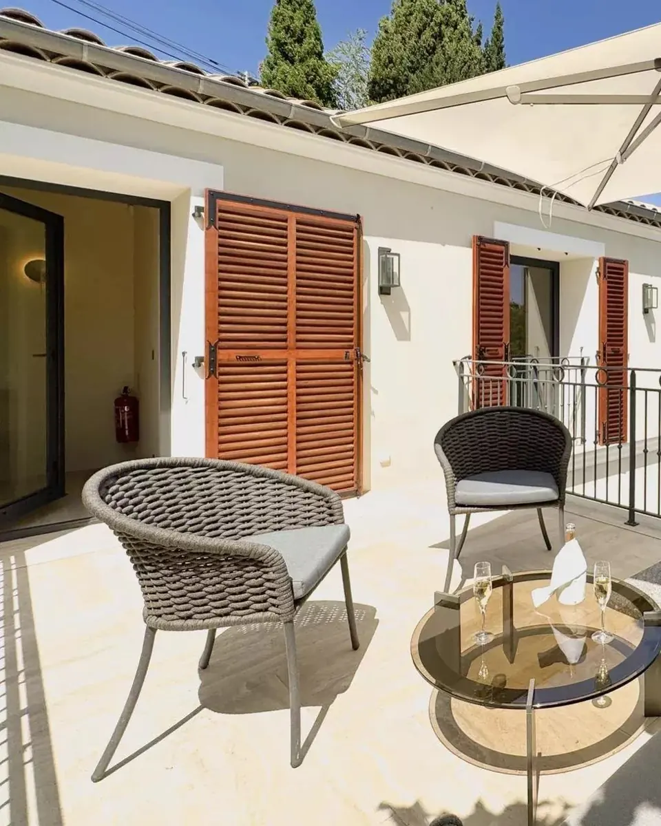 Contemporary villa with sea view, heated pool and independent studio in Saint-Jean-Cap-Ferrat