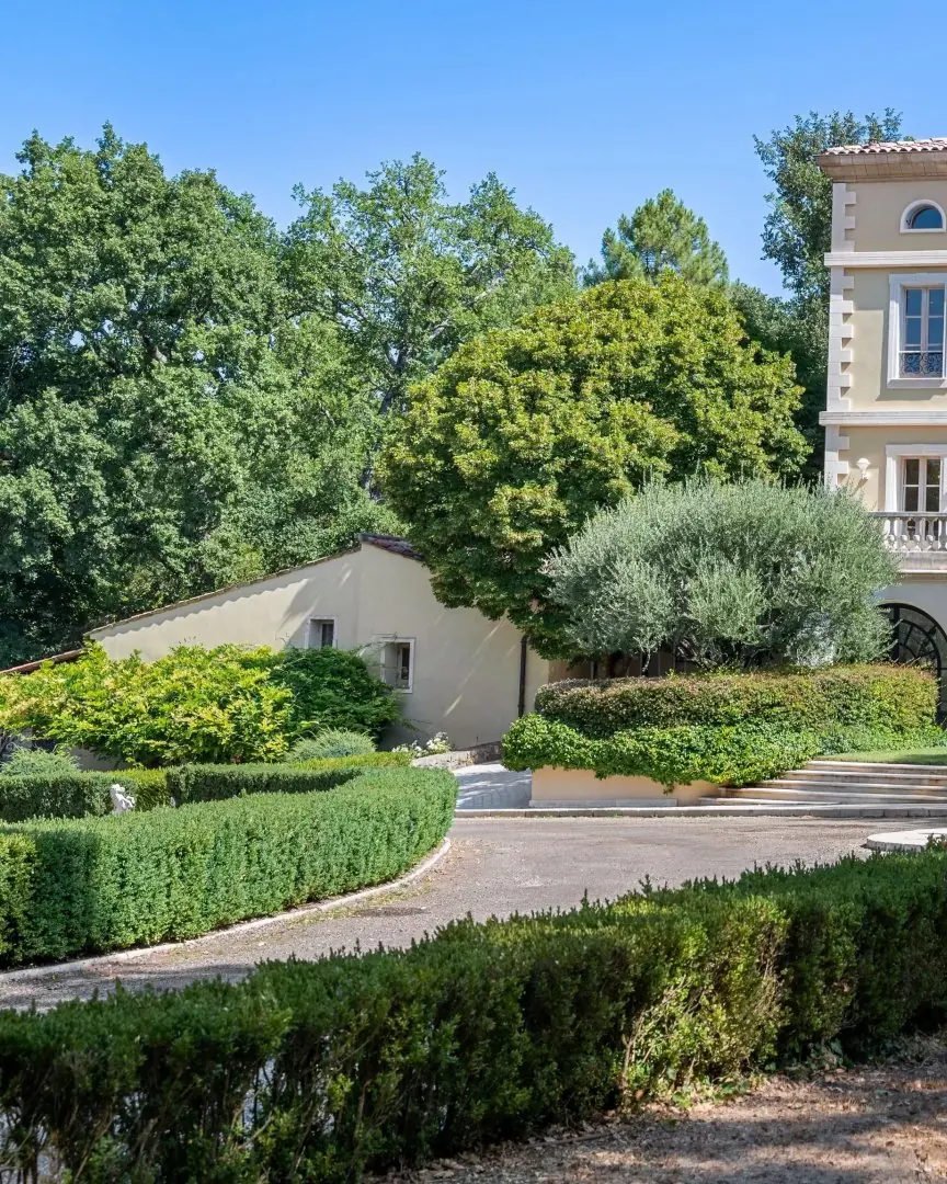 Exceptional Manor in Callian with luxurious amenities