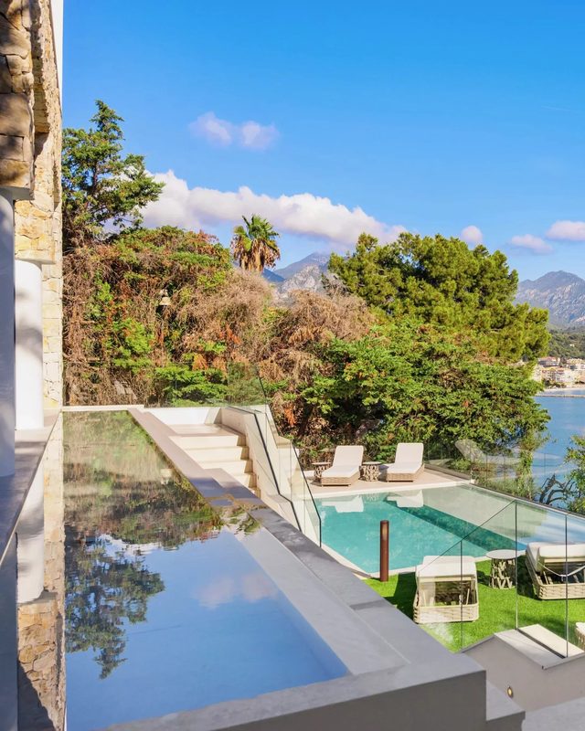 New Turn-key Villa with panoramic sea view on Cap Martin