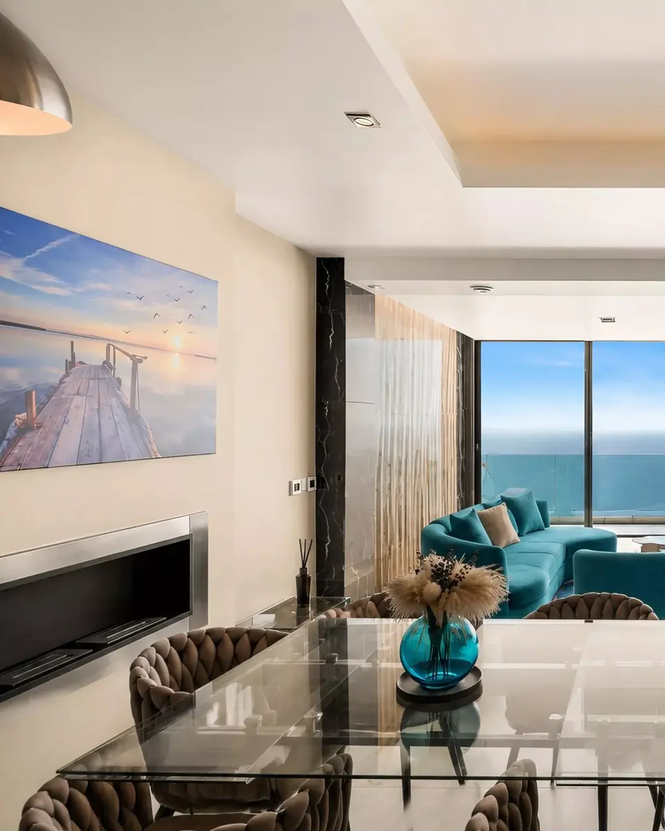 Contemporary villa with sea view and Monaco - Elevator, rooftop and 5-car garage