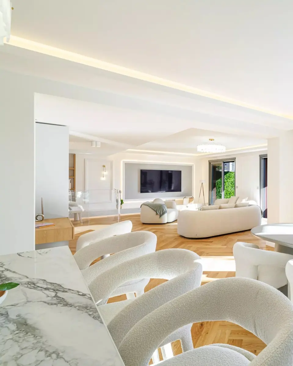 Newly Renovated Turn-key Duplex with Panoramic Sea Views in Roquebrune-Cap-Martin