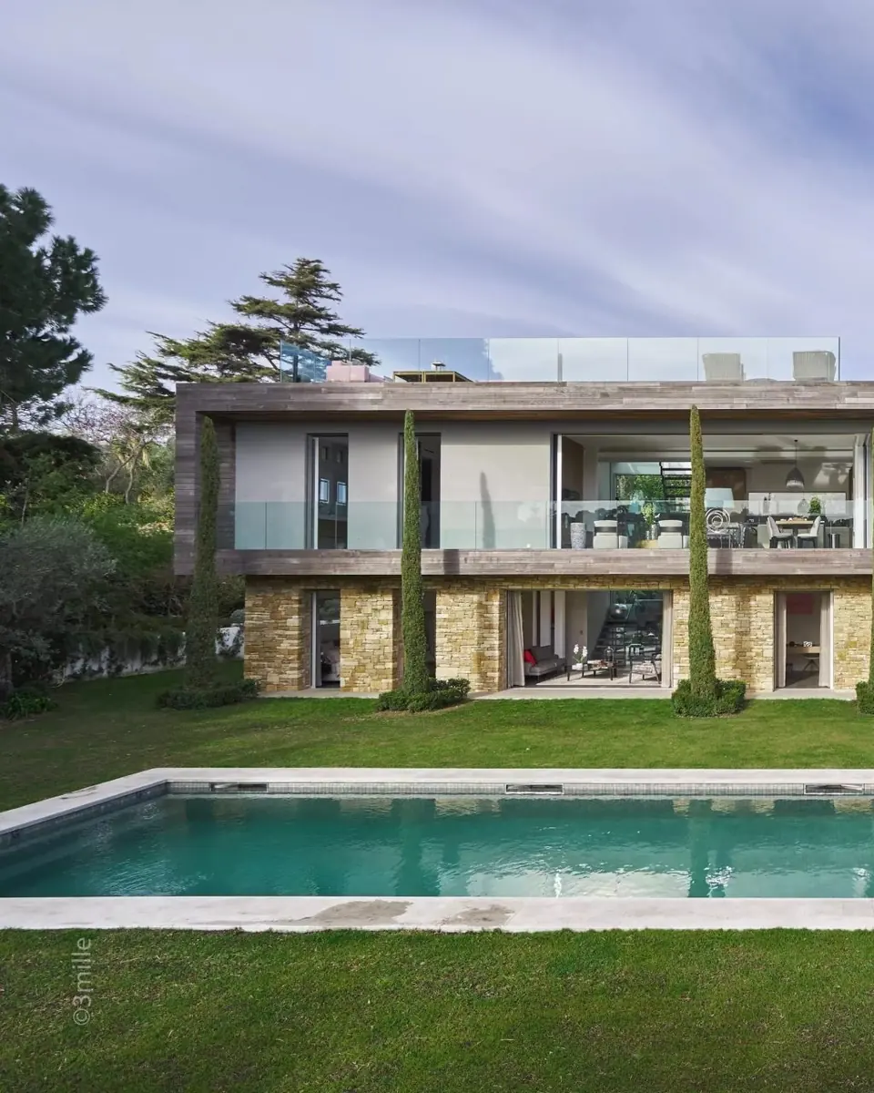 Contemporary villa Cap D’Antibes sea view