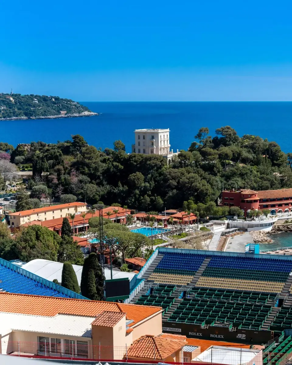 Panoramic Sea View Apartment Steps from Monaco