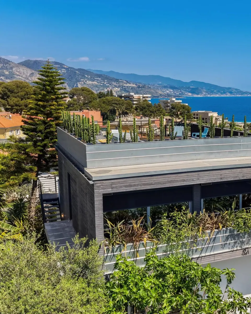 Modern Villa with Sea View, Pool and Independent Studio